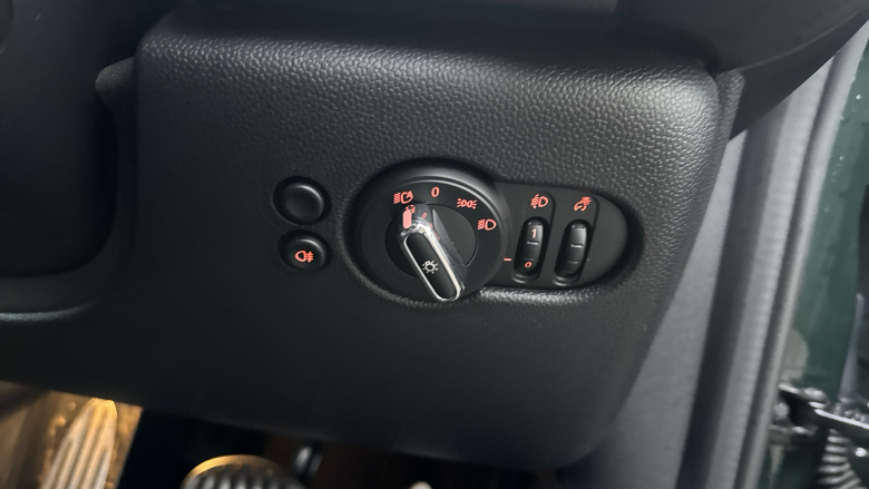 MINI Hatchback 2.0 John Cooper Works Premium 3dr Auto Petrol Hatchback